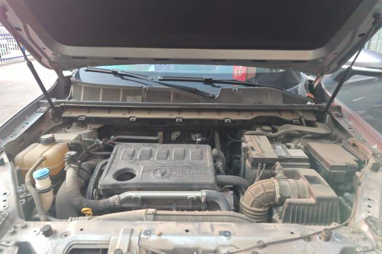 Used CHANGAN CS85 COUPE 2019 2.0T Automatic Smart Version China V Standard Engine Bay