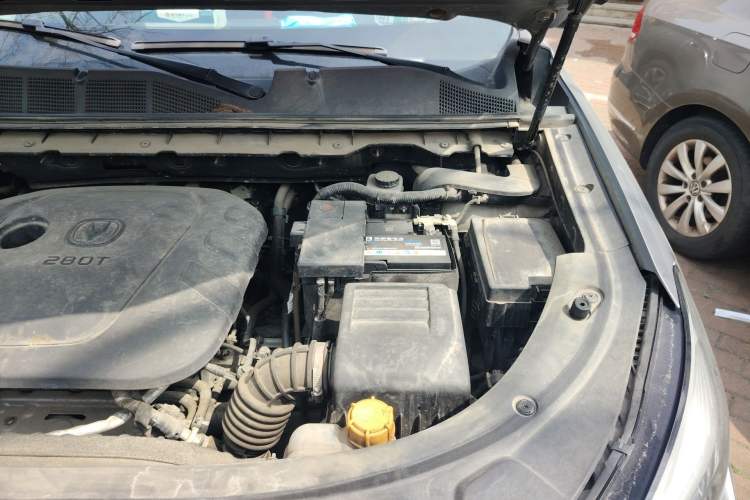 Used CHANGAN CS85 COUPE 2019 1.5T DCT Luxury Version China VI Standard Engine Bay Left