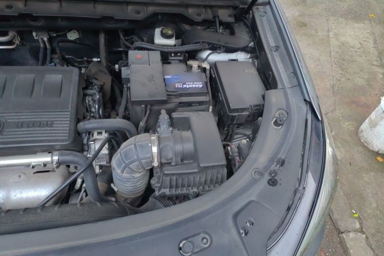 Used CHANGAN CS85 COUPE 2019 2.0T Automatic Version China VI Standard Engine Bay Left