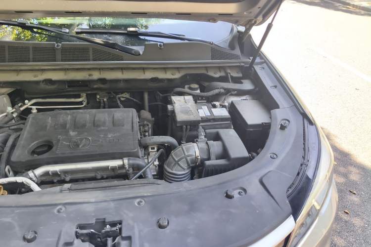 Used CHANGAN CS85 COUPE 2019 2.0T Automatic Luxury Edition China V Standard Engine Bay Left