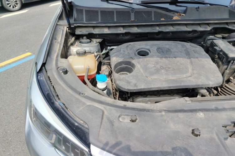 Used CHANGAN CS85 COUPE 2019 1.5T DCT Version China VI Standard Engine Bay Right
