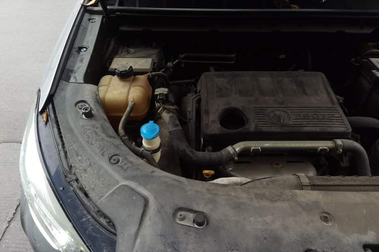 Used CHANGAN CS85 COUPE 2019 2.0T Automatic Version China V Standard Engine Bay Right