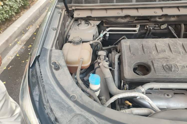 Used CHANGAN CS85 COUPE 2019 2.0T Automatic Version China V Standard Engine Bay Right