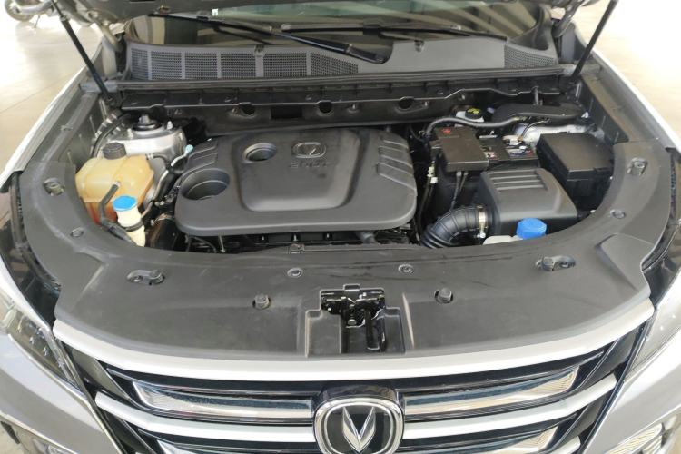 Used CHANGAN CS85 COUPE 2019 1.5T DCT Dynamic Version China VI Standard Engine Bay
