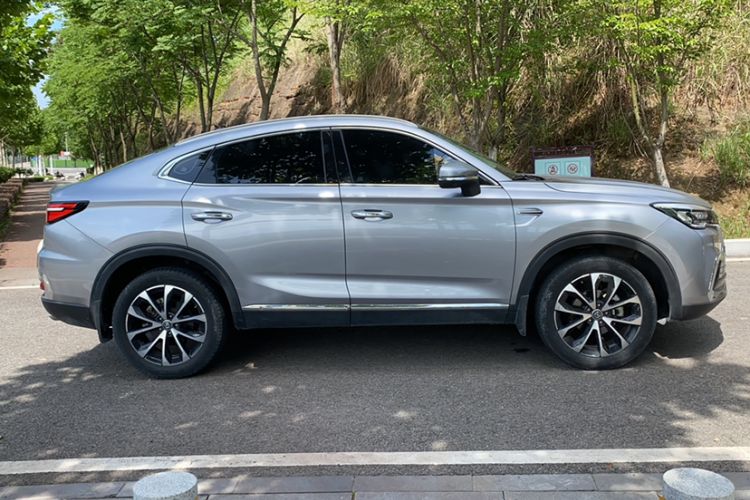 Used CHANGAN CS85 COUPE 2019 1.5T DCT Dynamic Version China VI Standard Exterior 2