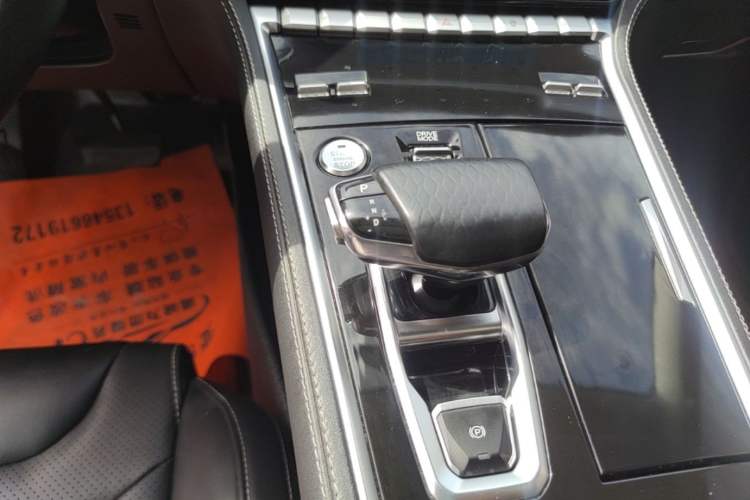 Used CHANGAN CS85 COUPE 2019 1.5T DCT Dynamic Version China VI Standard Gear Lever