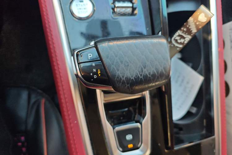 Used CHANGAN CS85 COUPE 2019 2.0T Automatic Luxury Edition China VI Standard Gear Lever