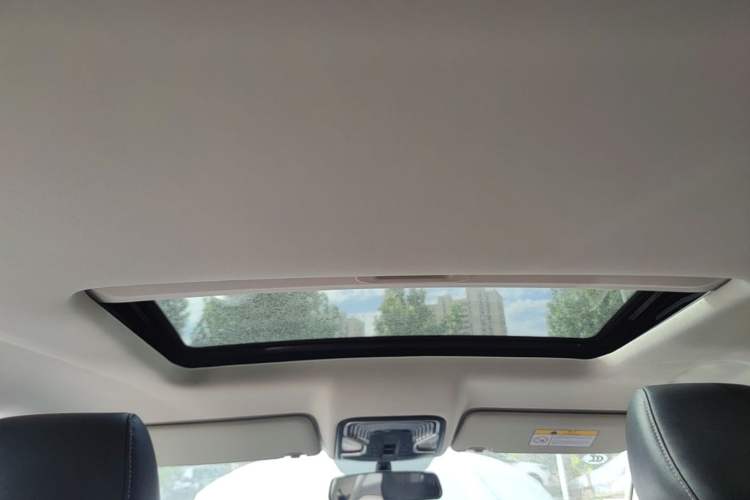 Used CHANGAN CS85 COUPE 2019 1.5T DCT Dynamic Version China VI Standard Headliner