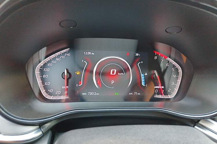 Used CHANGAN CS85 COUPE 2019 1.5T DCT Version China VI Standard Instrument Cluster