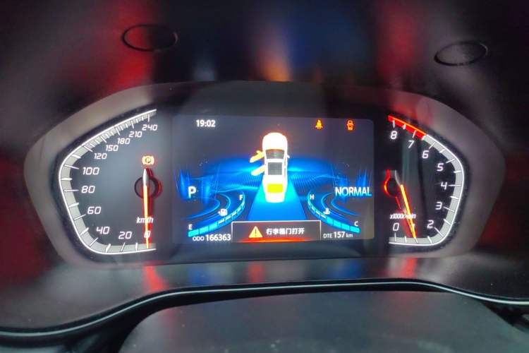 Used CHANGAN CS85 COUPE 2019 2.0T Automatic Version China VI Standard Instrument Cluster