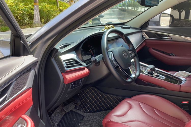 Used CHANGAN CS85 COUPE 2019 1.5T DCT Dynamic Version China VI Standard Interior 2