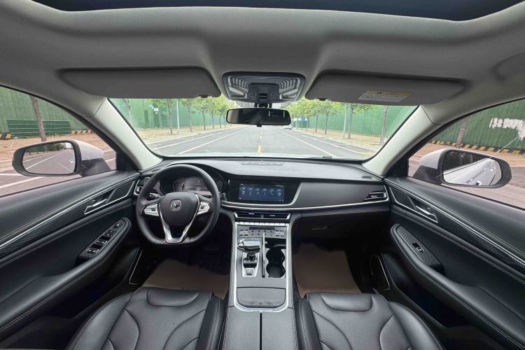 Used CHANGAN CS85 COUPE 2019 1.5T DCT Version China VI Standard Interior 3