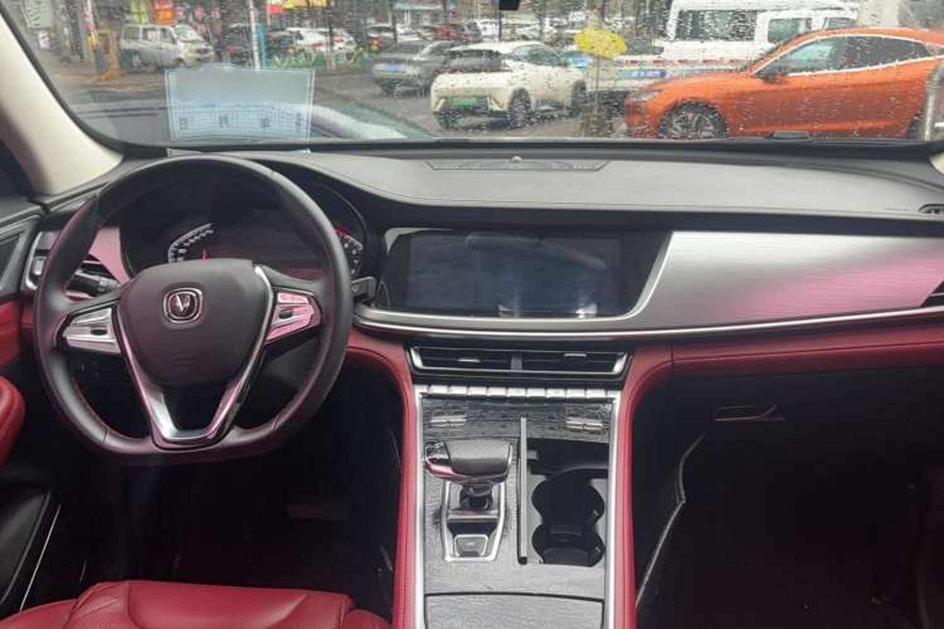 Used CHANGAN CS85 COUPE 2019 1.5T DCT Dynamic Version China VI Standard Interior 3