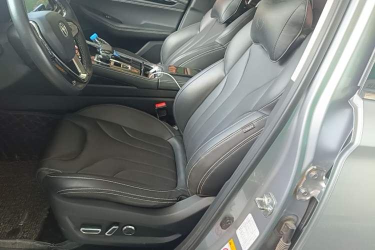 Used CHANGAN CS85 COUPE 2019 2.0T Automatic Smart Version China V Standard Left Front Seat