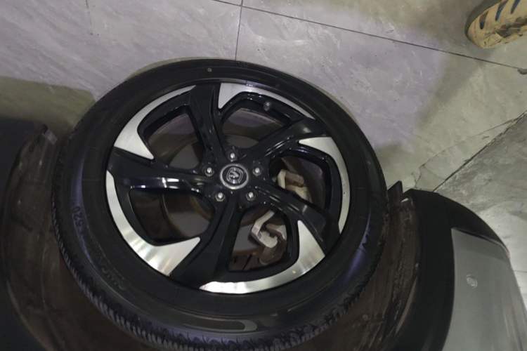 Used CHANGAN CS85 COUPE 2019 2.0T Automatic Luxury Edition China VI Standard Left Front Wheel Hub