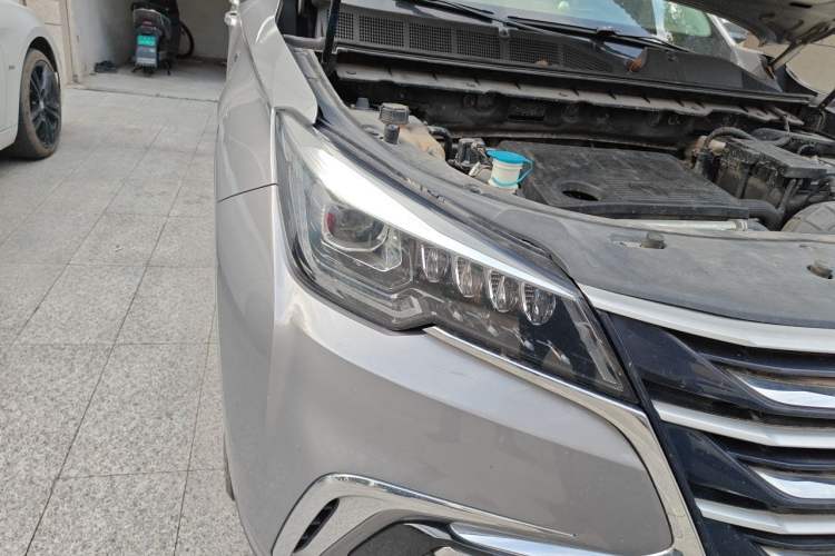 Used CHANGAN CS85 COUPE 2019 2.0T Automatic Version China V Standard Right Front Headlight