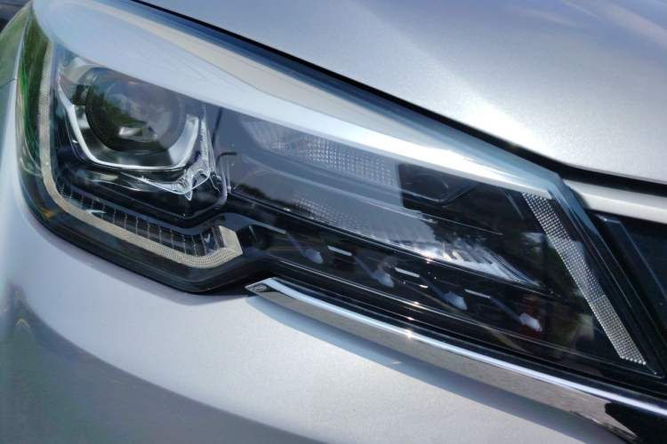 Used CHANGAN CS85 COUPE 2019 1.5T DCT Version China VI Standard Right Front Headlight