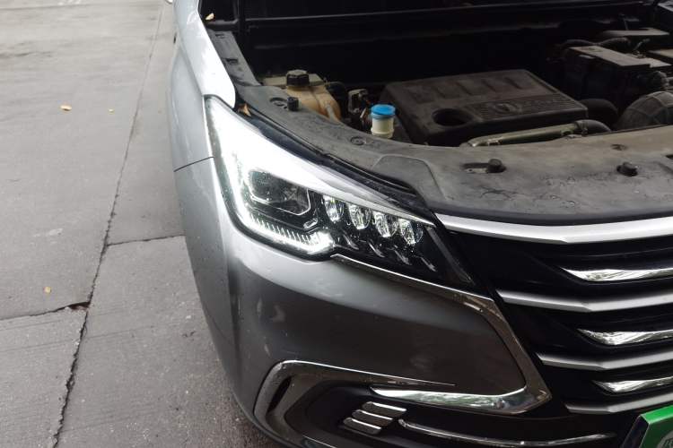 Used CHANGAN CS85 COUPE 2019 2.0T Automatic Version China V Standard Right Front Headlight