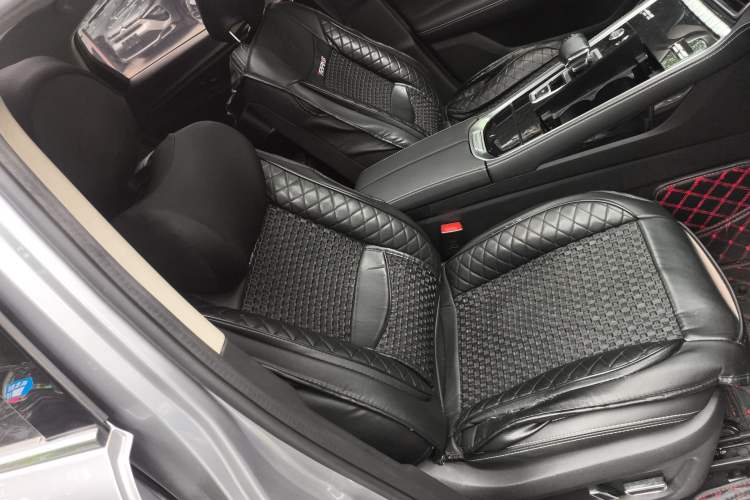 Used CHANGAN CS85 COUPE 2019 2.0T Automatic Smart Version China VI Standard Right Front Seat