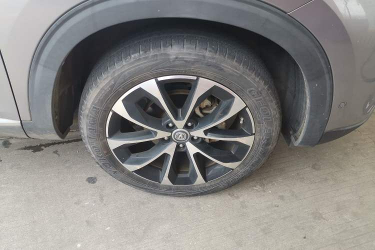 Used CHANGAN CS85 COUPE 2019 1.5T DCT Luxury Version China VI Standard Right Front Wheel Hub