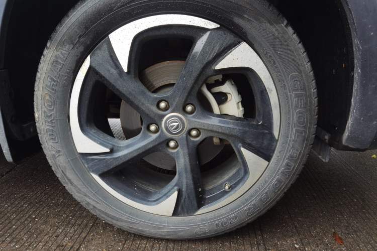 Used CHANGAN CS85 COUPE 2019 2.0T Automatic Version China V Standard Right Front Wheel Hub