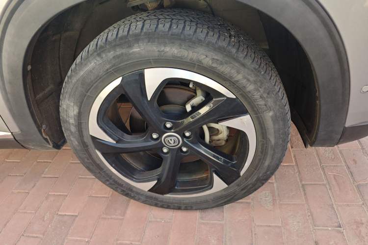 Used CHANGAN CS85 COUPE 2019 2.0T Automatic Luxury Edition China VI Standard Right Front Wheel Hub