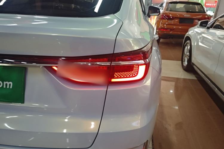 Used CHANGAN CS85 COUPE 2019 1.5T DCT Version China VI Standard Right Rear Taillight
