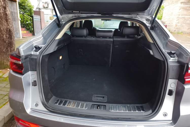 Used CHANGAN CS85 COUPE 2019 1.5T DCT Version China VI Standard Trunk
