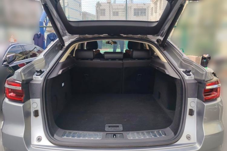 Used CHANGAN CS85 COUPE 2019 1.5T DCT Luxury Version China VI Standard Trunk