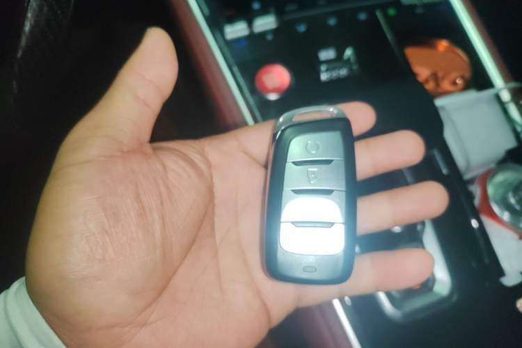 Used CHANGAN CS85 COUPE 2019 2.0T Automatic Luxury Edition China VI Standard Vehicle Key