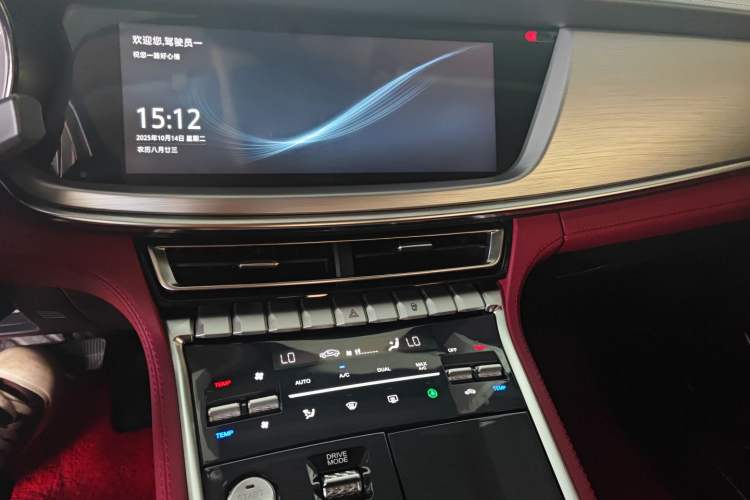 Used CHANGAN CS85 COUPE 2019 1.5T DCT Dynamic Version China VI Standard Audio And AC Panel