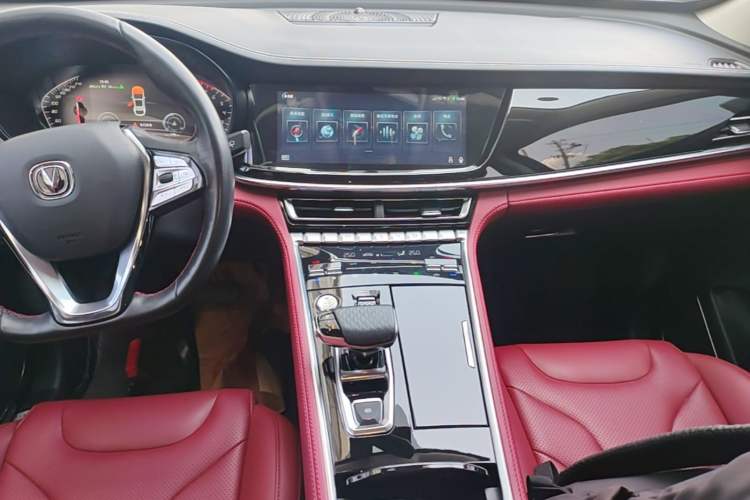 Used CHANGAN CS85 COUPE 2019 2.0T Automatic Luxury Edition China V Standard Audio And AC Panel