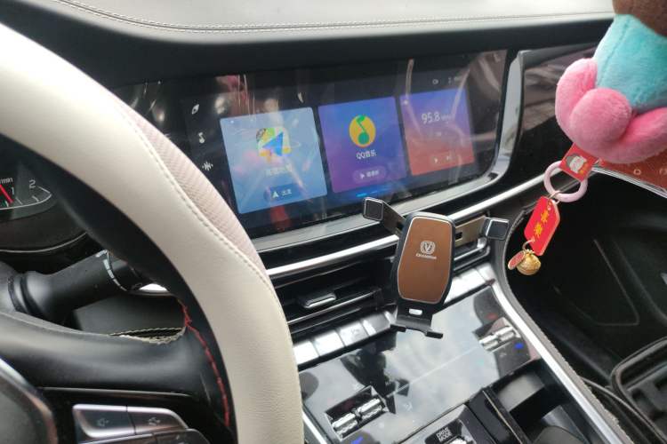 Used CHANGAN CS85 COUPE 2019 1.5T DCT Luxury Version China VI Standard Audio And AC Panel