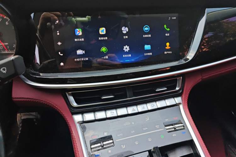 Used CHANGAN CS85 COUPE 2019 2.0T Automatic Luxury Edition China VI Standard Audio And AC Panel