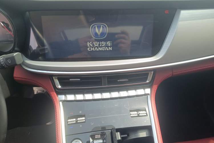 Used CHANGAN CS85 COUPE 2019 1.5T DCT Dynamic Version China VI Standard Audio And AC Panel