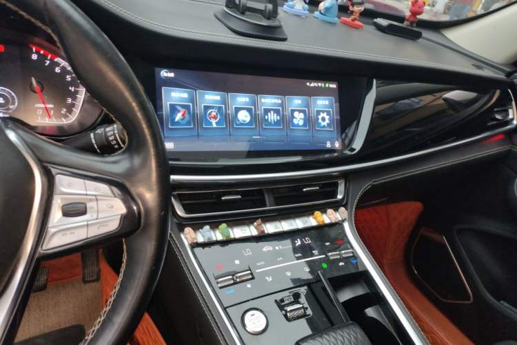 Used CHANGAN CS85 COUPE 2019 2.0T Automatic Luxury Edition China V Standard Audio And AC Panel