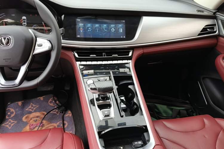 Used CHANGAN CS85 COUPE 2019 1.5T DCT Version China VI Standard Audio And AC Panel
