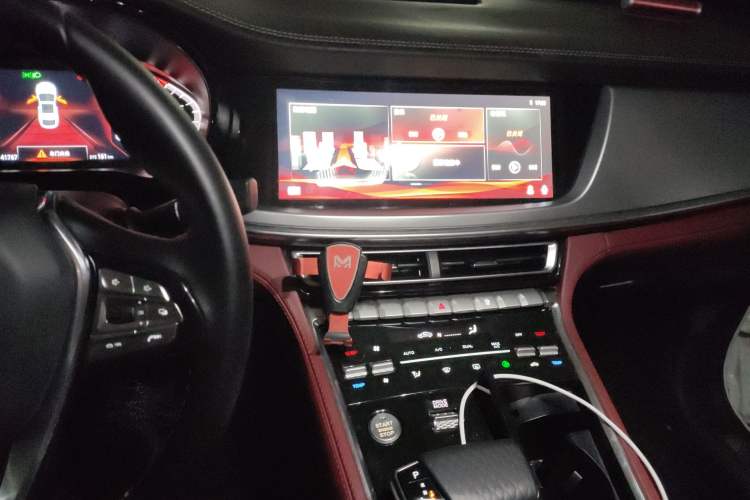 Used CHANGAN CS85 COUPE 2019 1.5T DCT Dynamic Version China VI Standard Audio And AC Panel