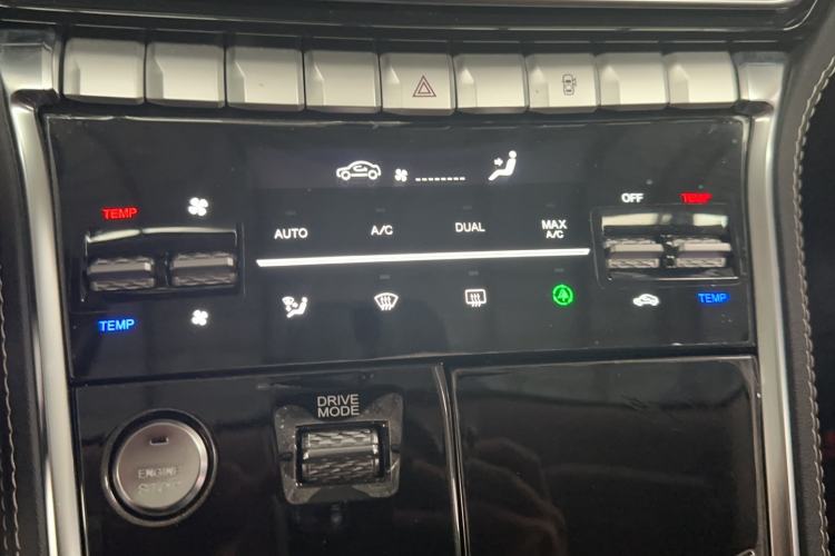 Used CHANGAN CS85 COUPE 2019 2.0T Automatic Version China V Standard Audio And AC Panel