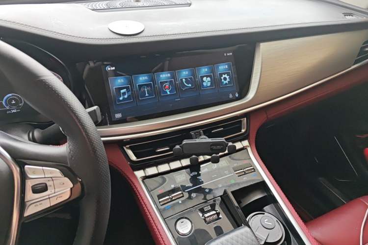 Used CHANGAN CS85 COUPE 2019 1.5T DCT Dynamic Version China VI Standard Audio And AC Panel