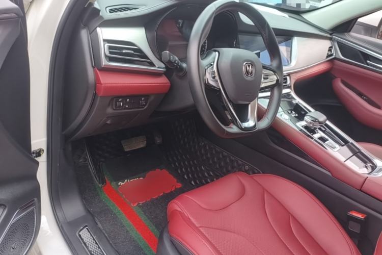 Used CHANGAN CS85 COUPE 2019 1.5T DCT Dynamic Version China VI Standard Center Console