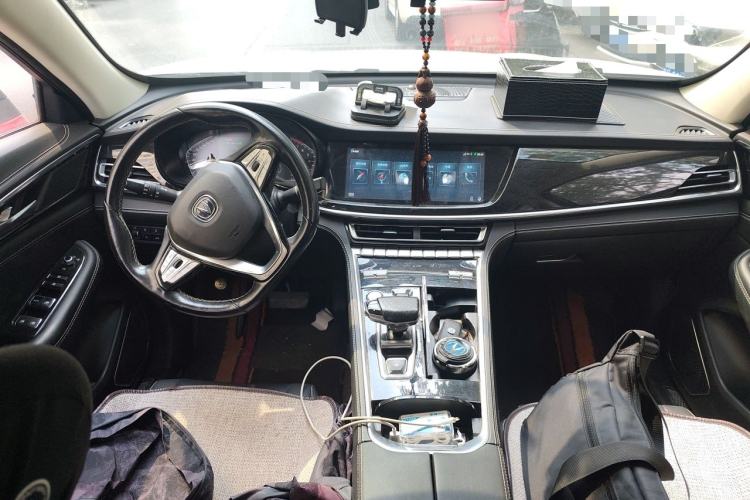 Used CHANGAN CS85 COUPE 2019 2.0T Automatic Luxury Edition China VI Standard Center Console