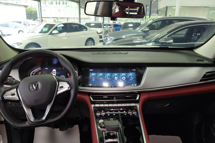 Used CHANGAN CS85 COUPE 2019 1.5T DCT Dynamic Version China VI Standard Center Console