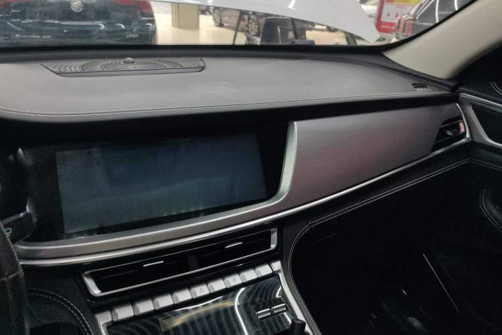 Used CHANGAN CS85 COUPE 2019 2.0T Automatic Version China V Standard Center Console