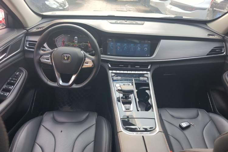 Used CHANGAN CS85 COUPE 2019 1.5T DCT Dynamic Version China VI Standard Center Console