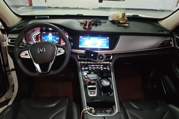 Used CHANGAN CS85 COUPE 2019 1.5T DCT Version China VI Standard Center Console