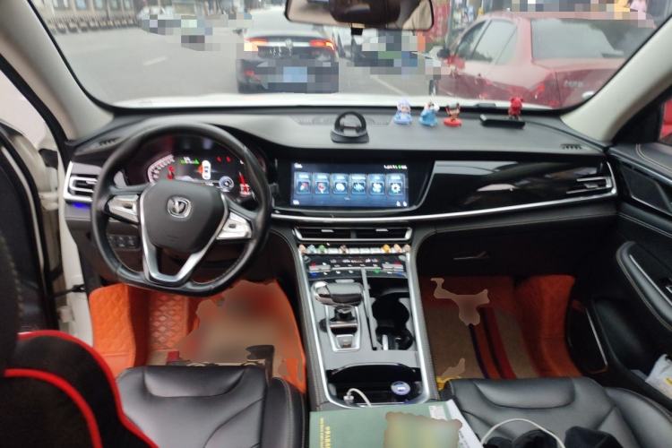 Used CHANGAN CS85 COUPE 2019 2.0T Automatic Luxury Edition China V Standard Center Console