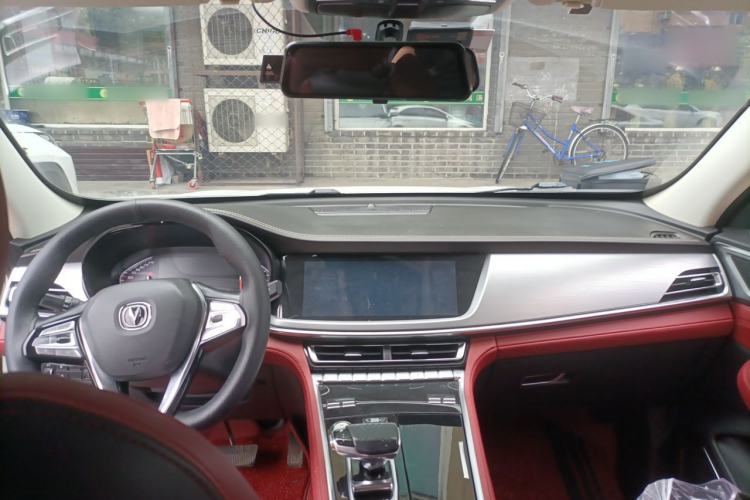 Used CHANGAN CS85 COUPE 2019 1.5T DCT Dynamic Version China VI Standard Center Console