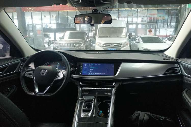 Used CHANGAN CS85 COUPE 2019 2.0T Automatic Version China V Standard Center Console