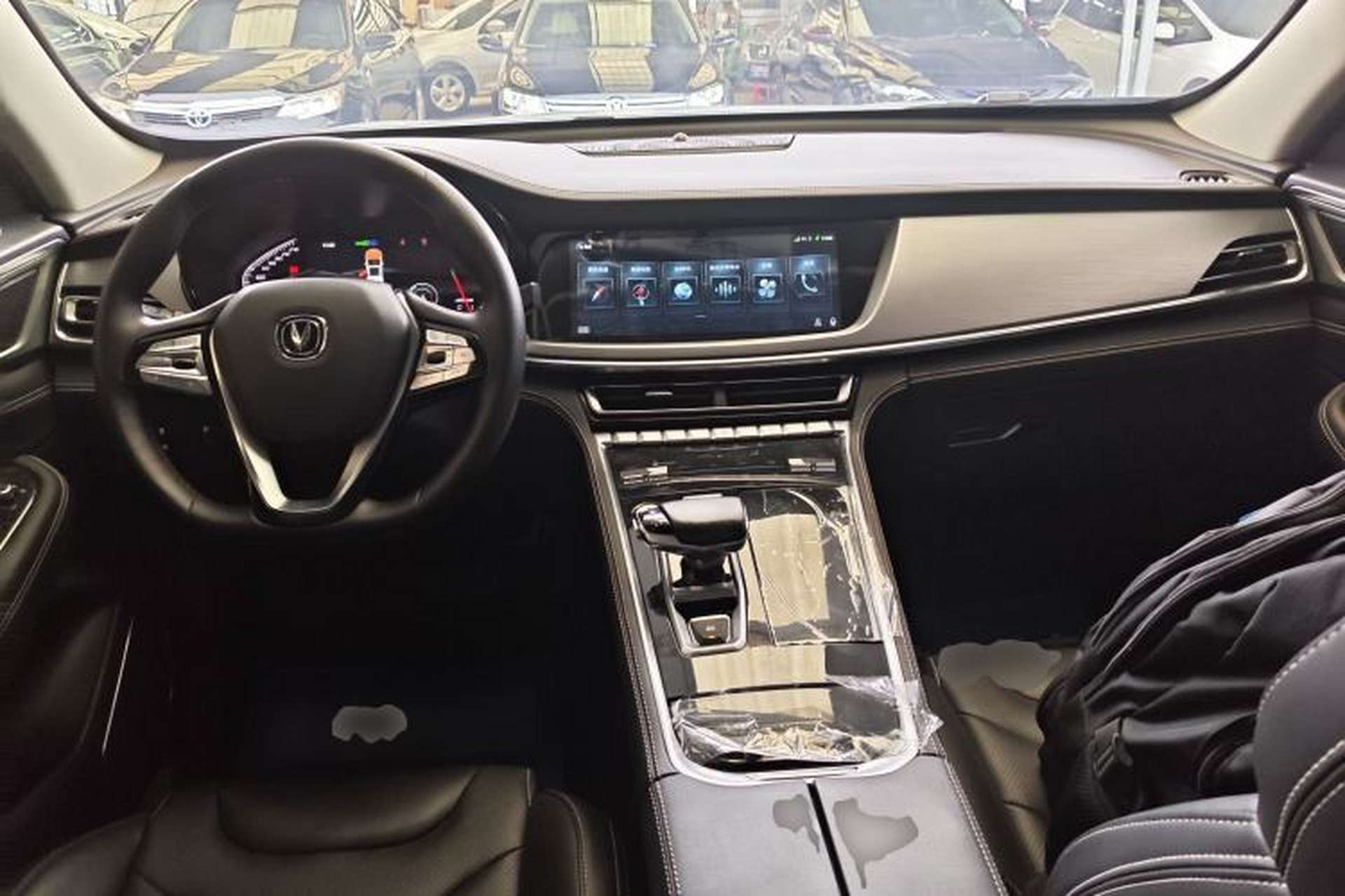 Used CHANGAN CS85 COUPE 2019 2.0T Automatic Version China VI Standard Center Console